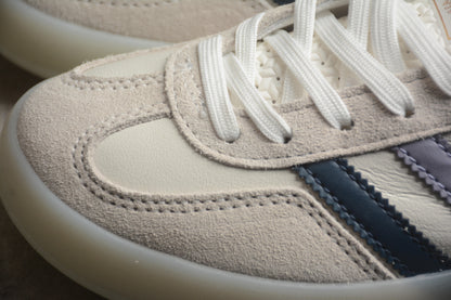 Gazelle blanco hueso y navy