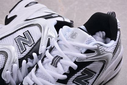 NB 530 blanco y negro