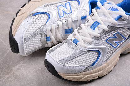 NB 530 blanco y azul