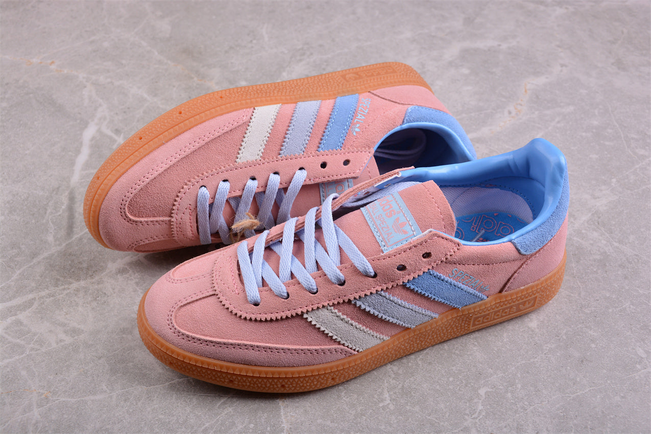 Handball Spezial rosa y azul cielo