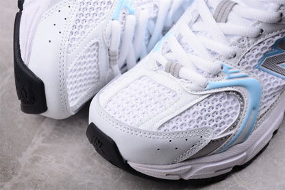 NB 530 blanco y azul celeste