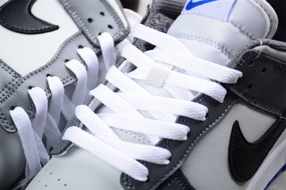 Dunk Low blanco, gris y negro