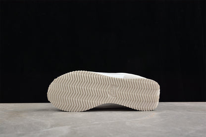 Cortez blanco y azul cielo