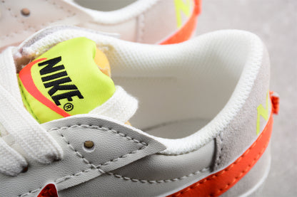 Blazer Low '77 blanco, naranja y verde limon