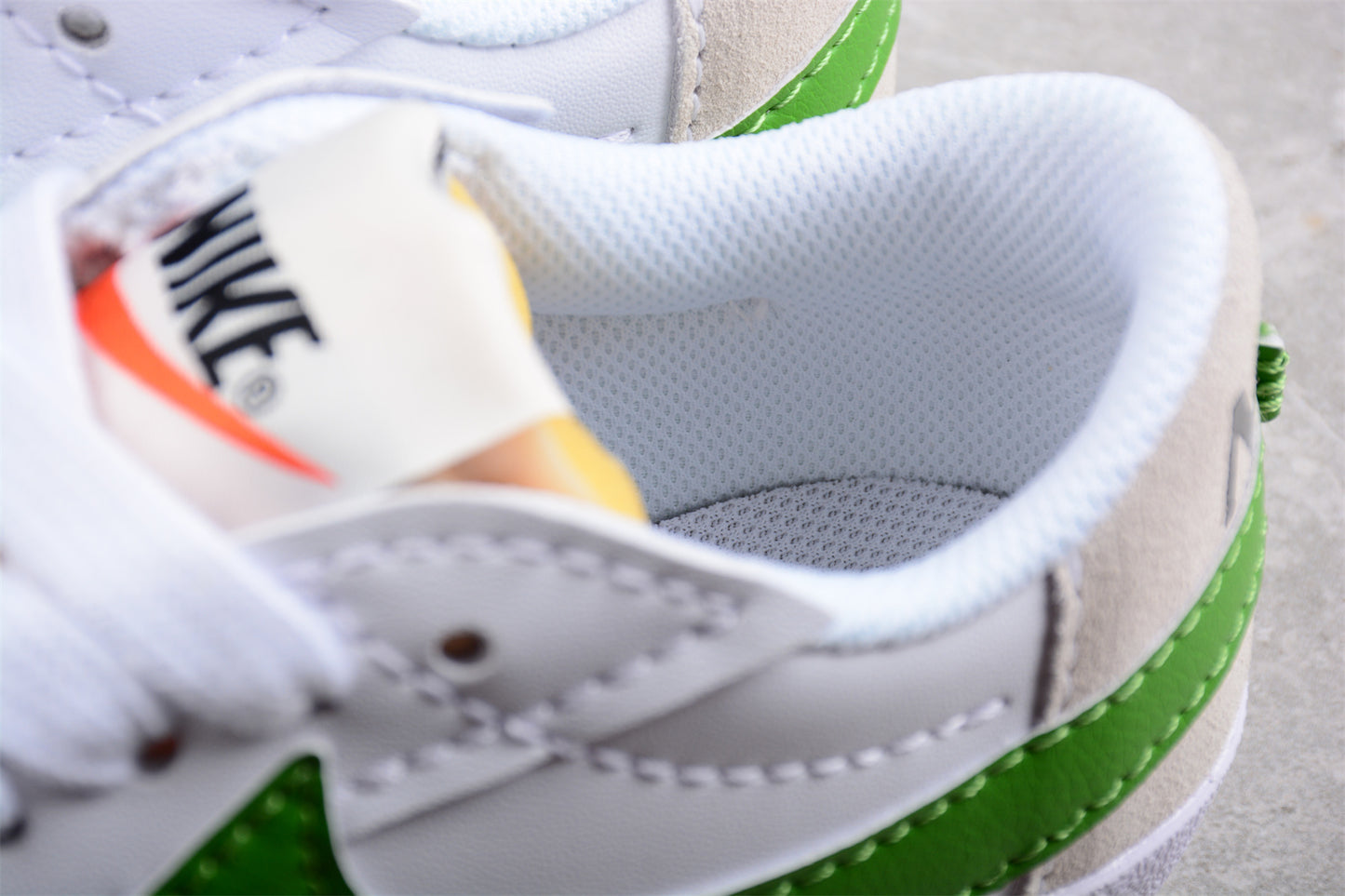 Blazer Low '77 blanco y verde