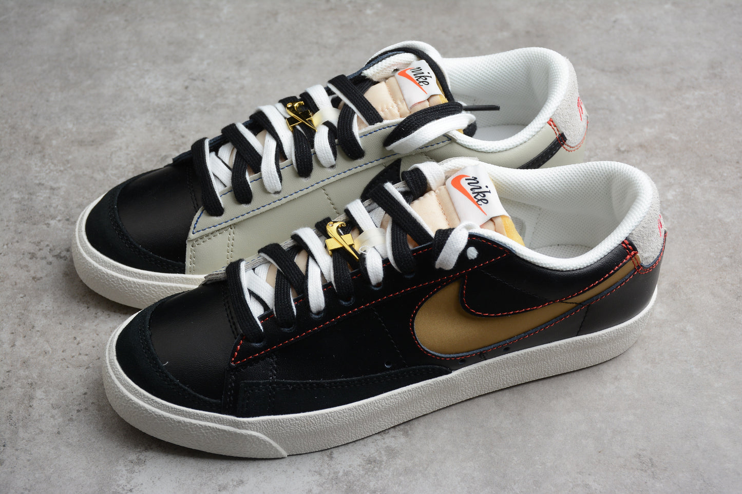 Blazer Low ‘77 PRM “Swoosh 50th Anniversary” negro, beige y dorado
