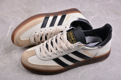 Handball Spezial blanco crema y negro