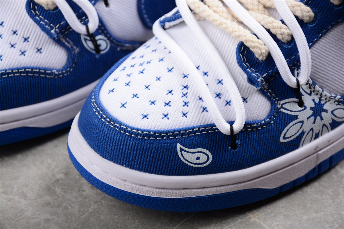 Dunk Low azul y blanco