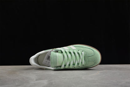 Handball Spezial verde menta y blanco