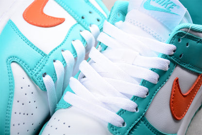 Dunk Low blanco, celeste y naranja