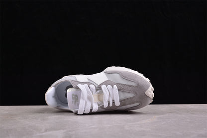 NB 327 gris claro y blanco