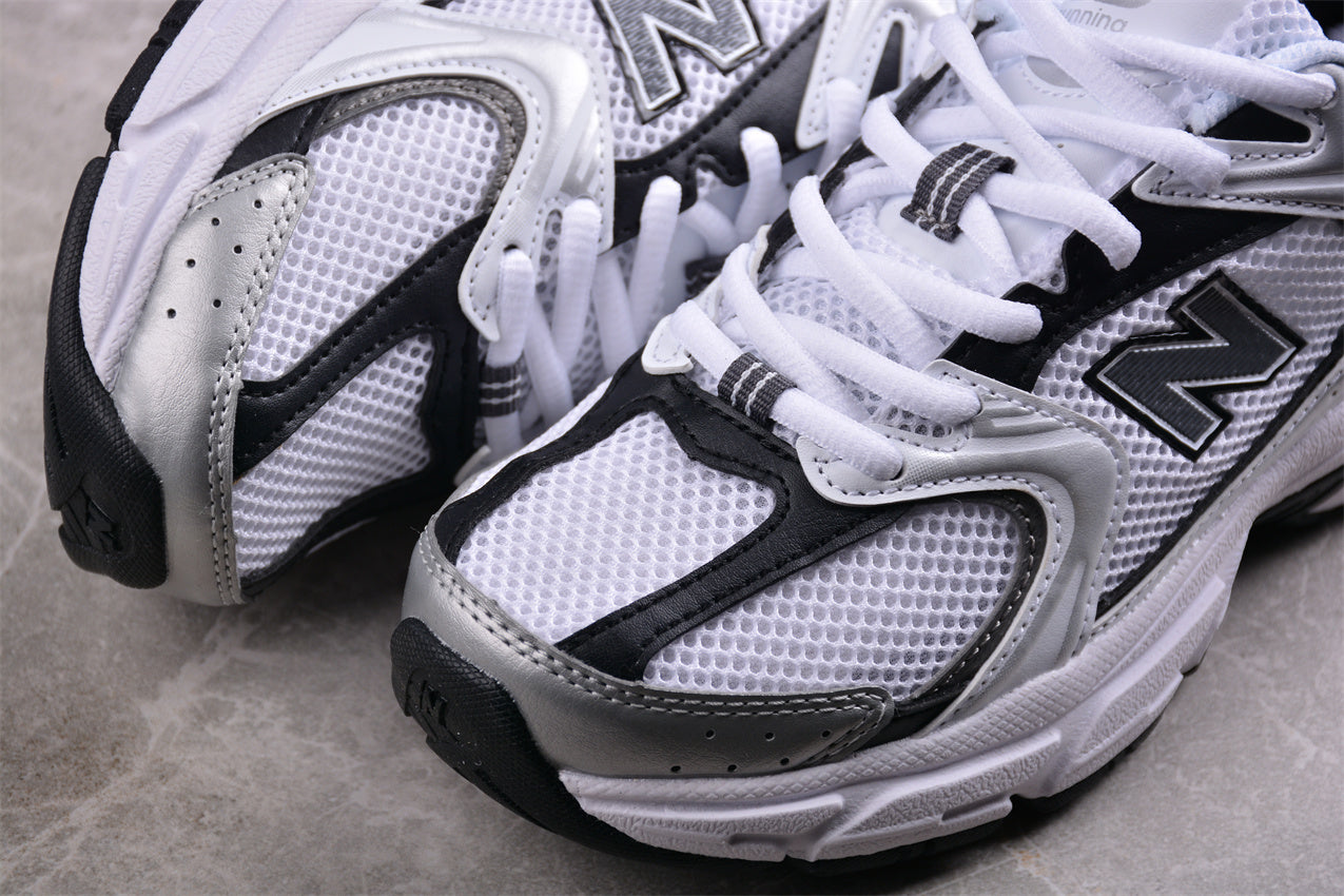 NB 530 blanco y negro