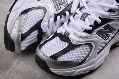 NB 530 blanco y negro