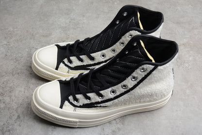 Chuck 70 HI Sherpa blanco, negro y egret