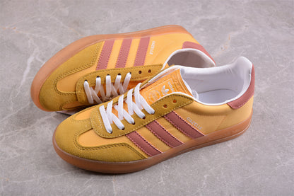 Gazelle amarillo y morado