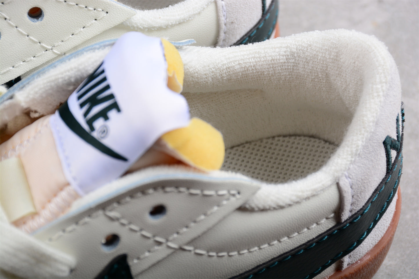 Blazer low '77 blanco y negro