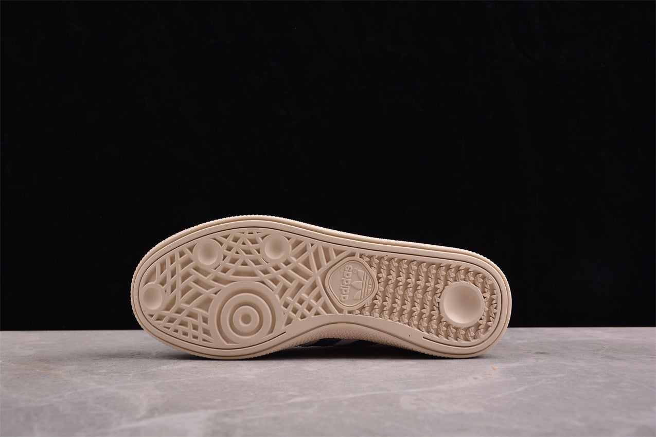 Handball Spezial beige, navy y burdeos