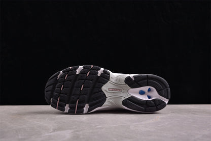 NB 530 blanco y rosa pastel