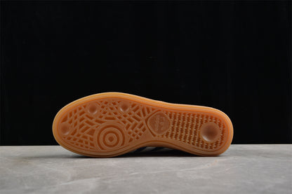 Sporty & Rich navy y azul cielo