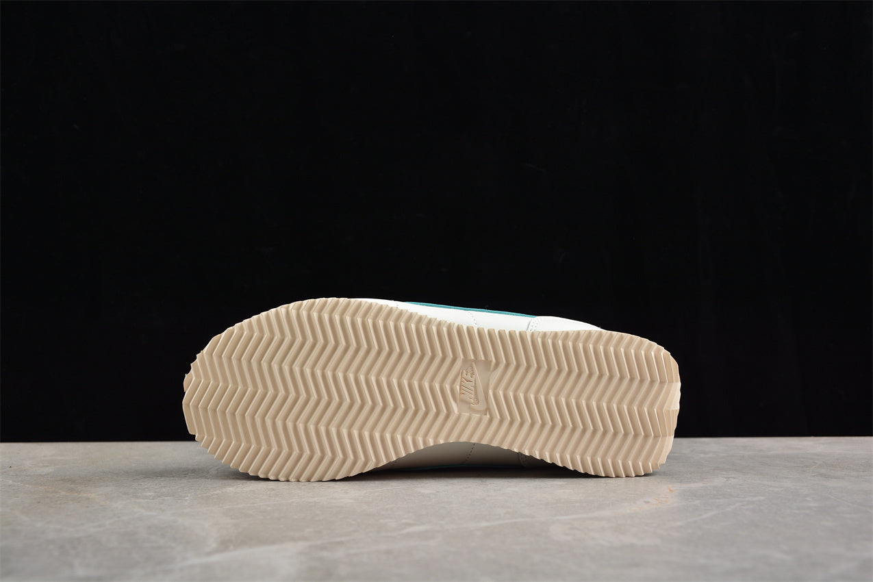 Cortez “Sail Gorge Green Malachite” blanco y verde