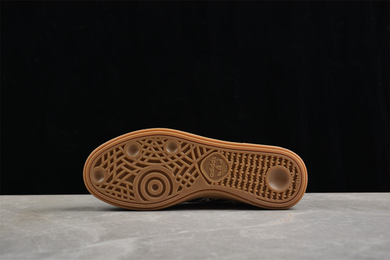 Handball Spezial negro y animal