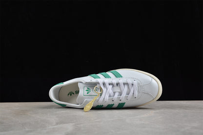 Sporty & Rich blanco y verde