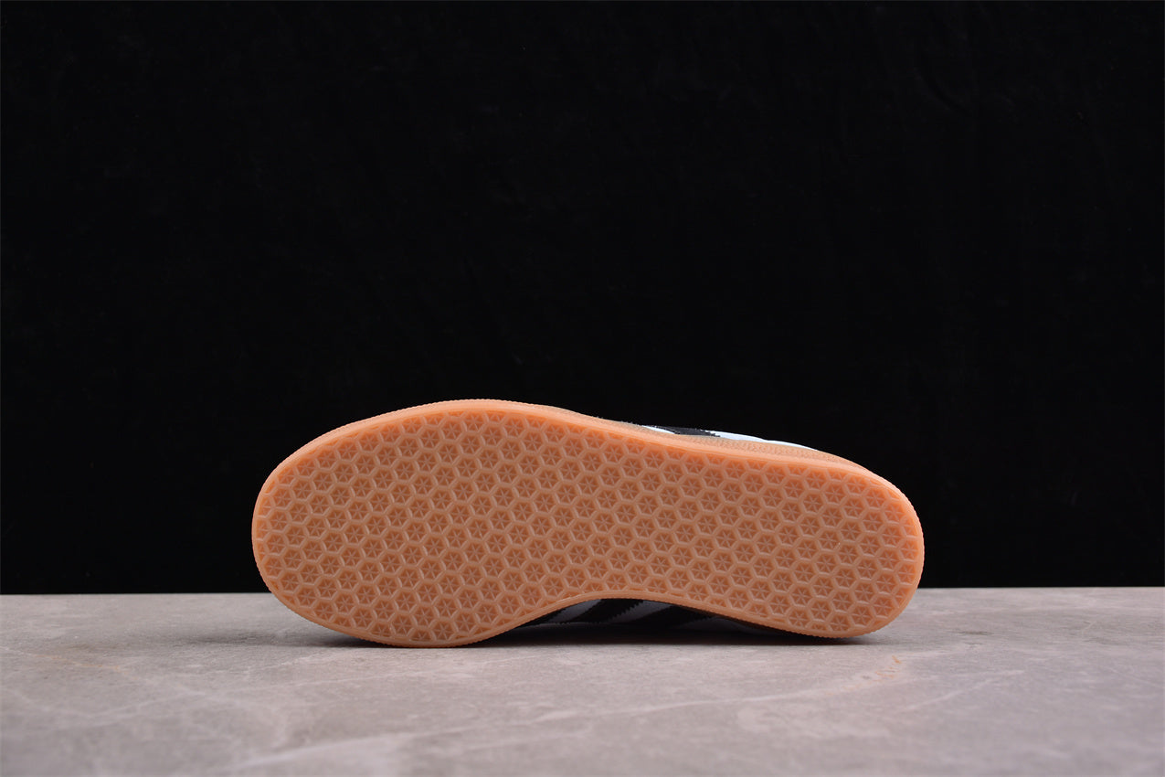 Gazelle azul cielo, negro y naranja