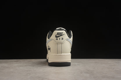 Air Force 1 07 beige y negro carbono