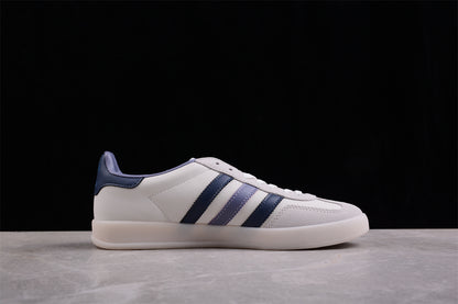 Gazelle blanco y navy