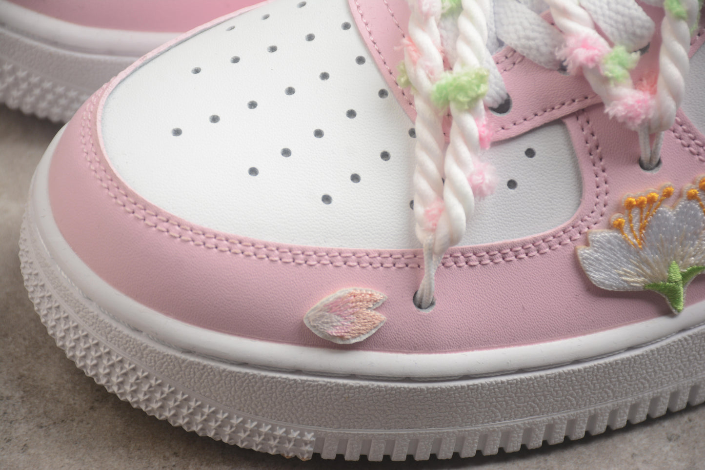 Air Force 1 Low “Cherry Blossom” rosa y verde claro