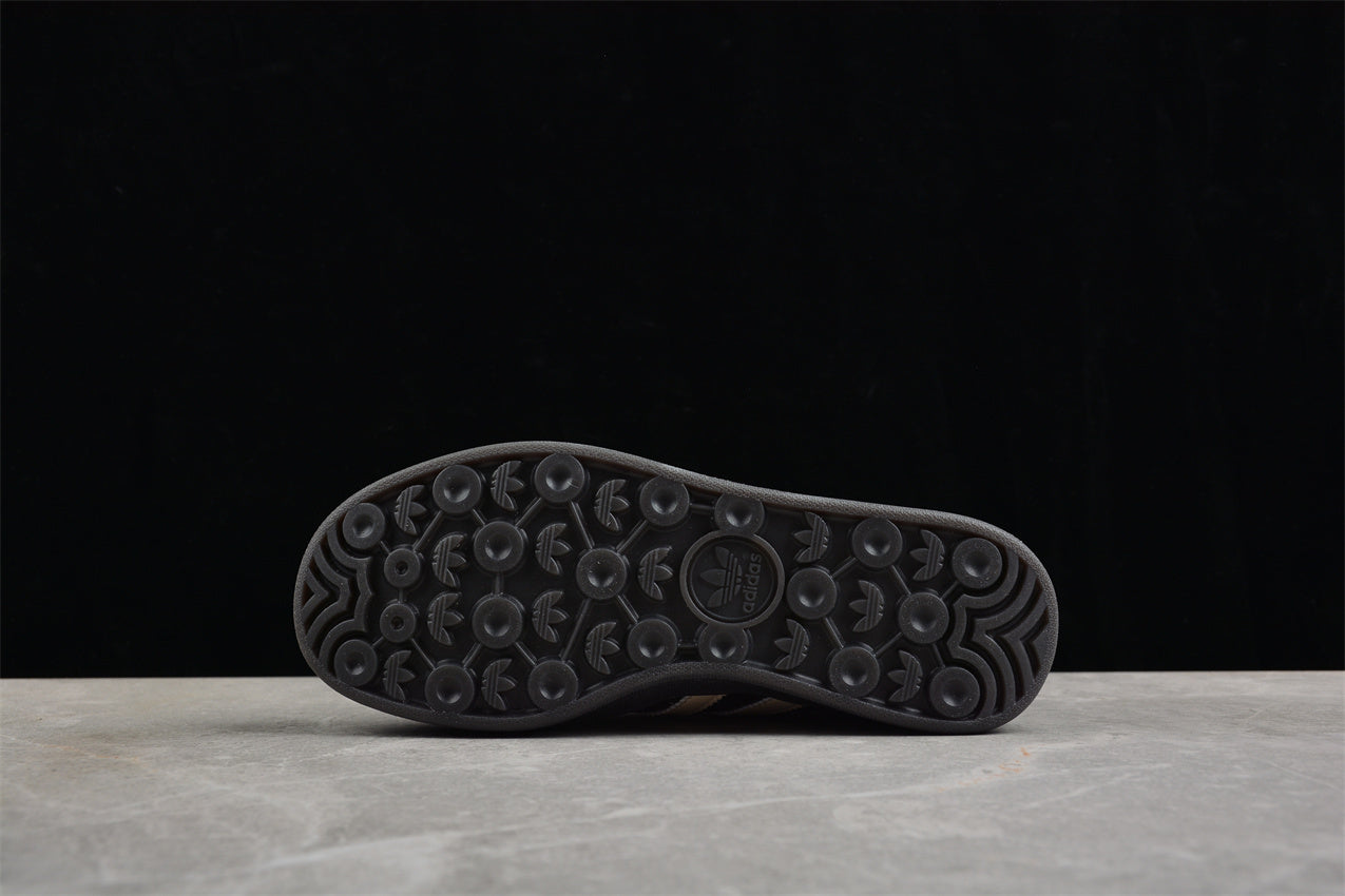 Gazelle marrón, beige y verde