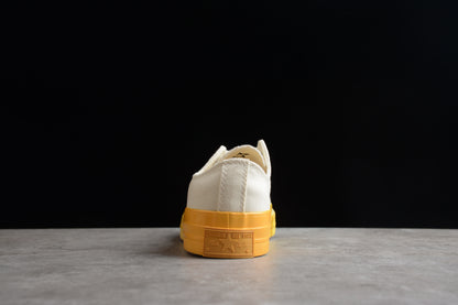 Chuck 70 Low beige y amarillo