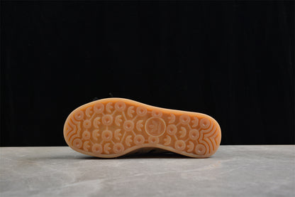 Gazelle negro y beige