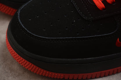 Air Force 1 Low negro y rojo