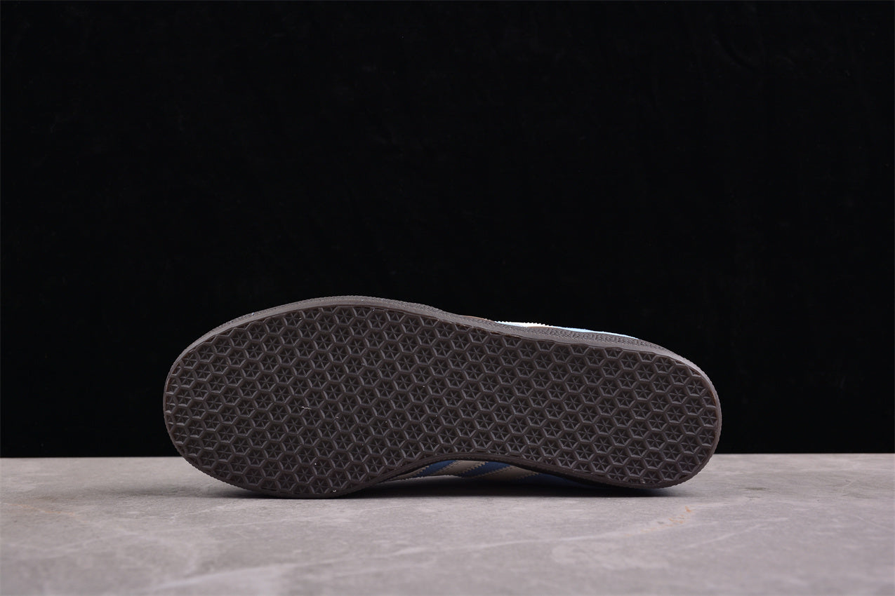 Gazelle azul cielo y blanco