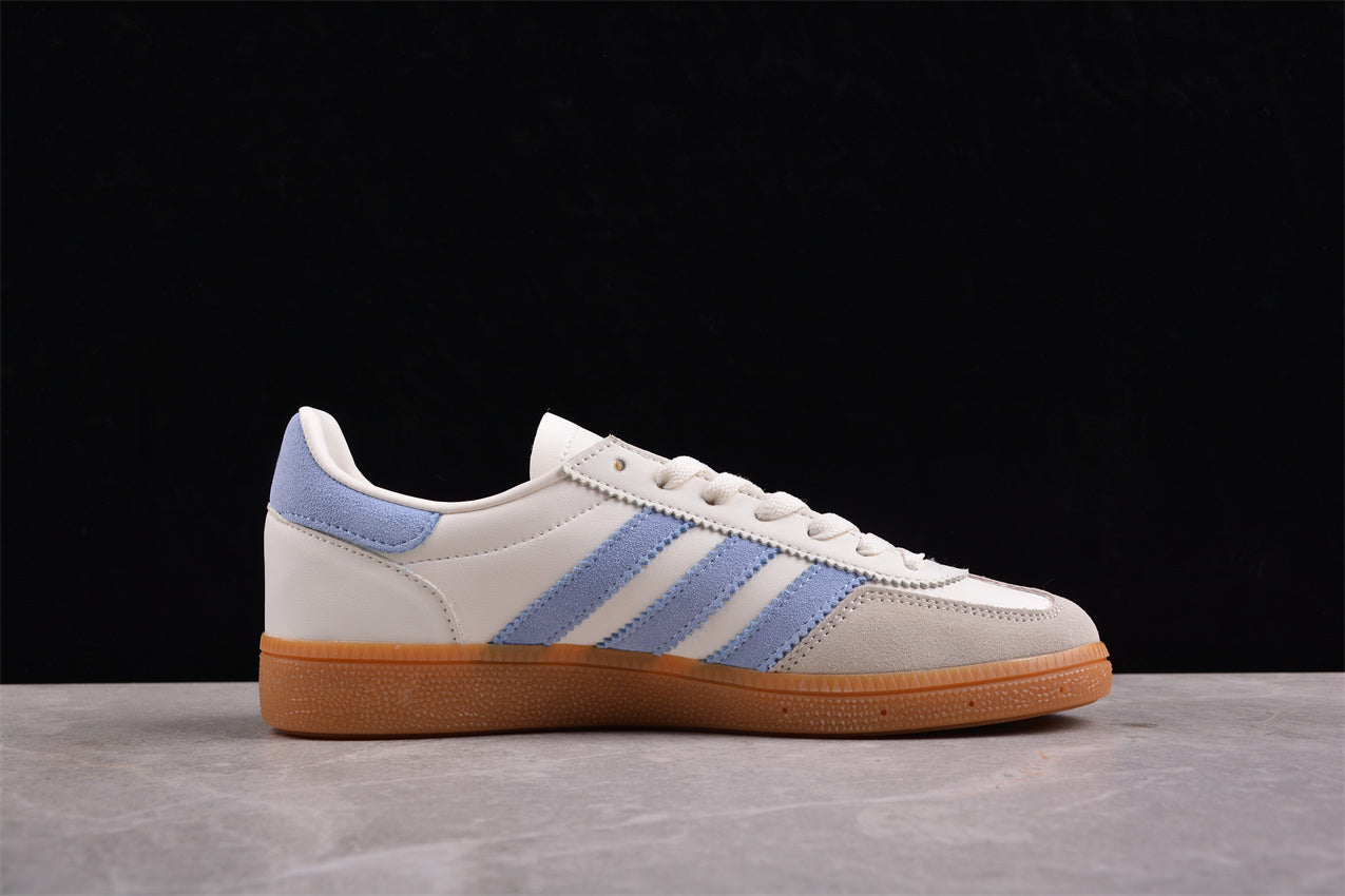 Handball Spezial blanco y azul cielo