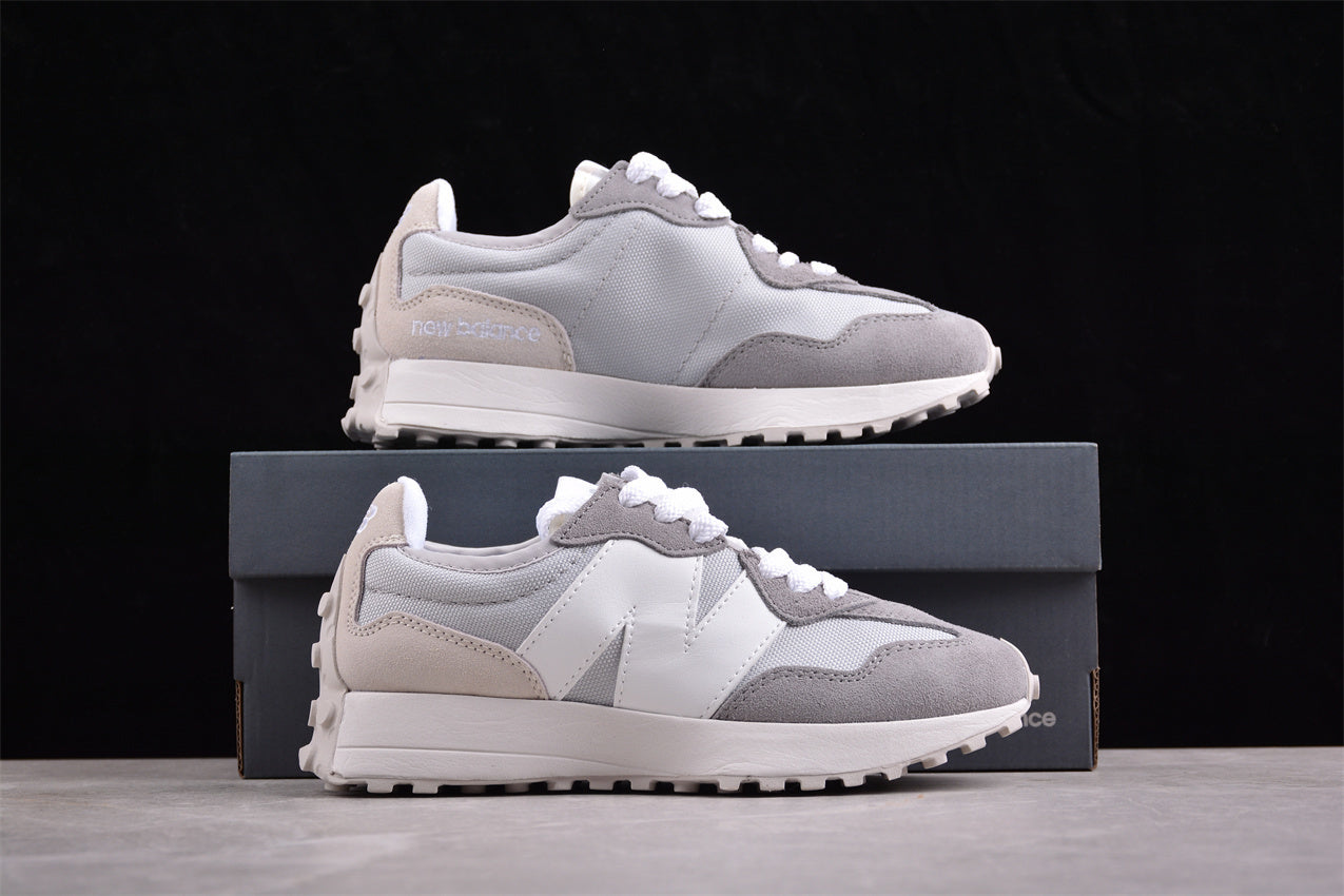 NB 327 gris claro y blanco