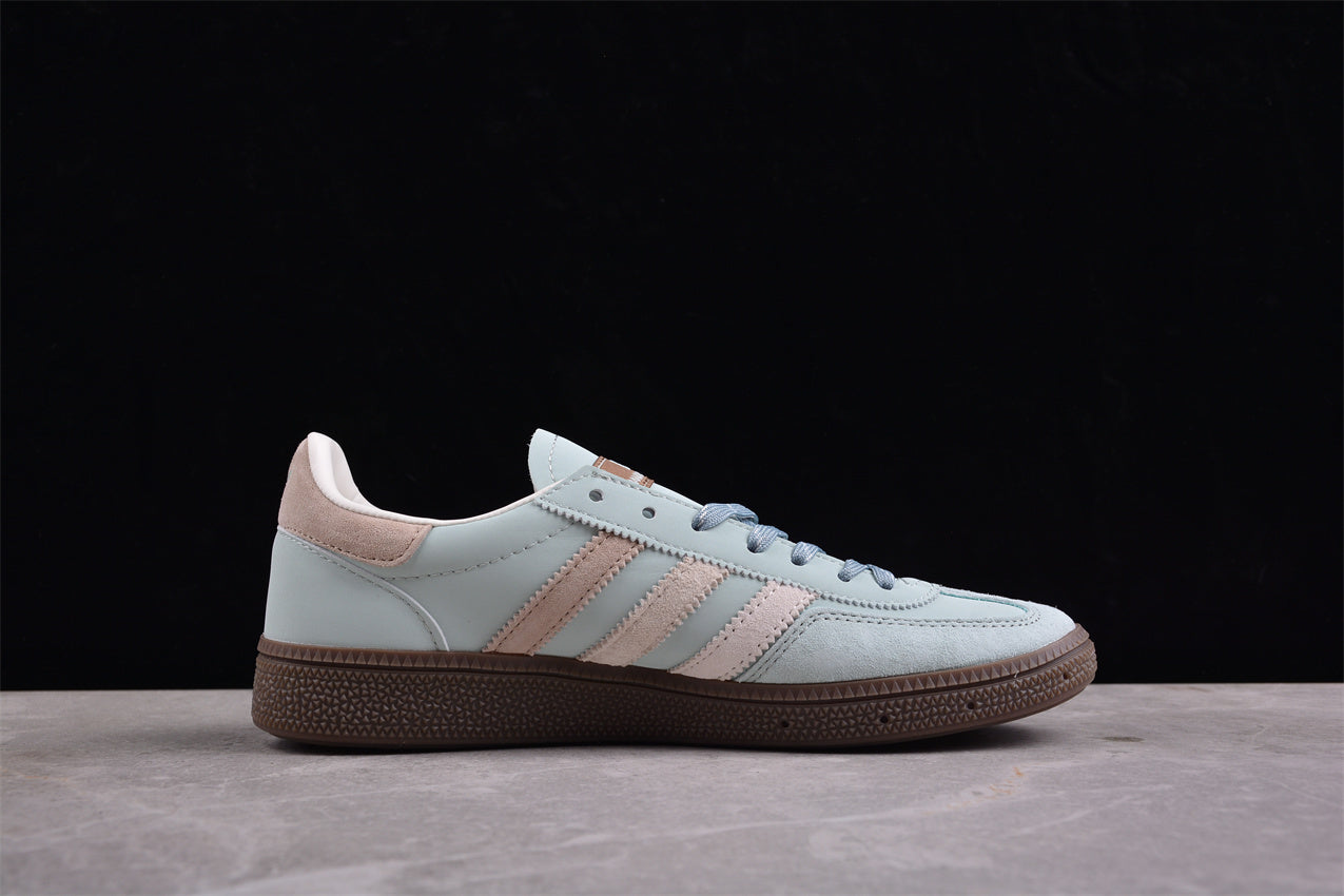 Handball Spezial Kith azul celeste y beige