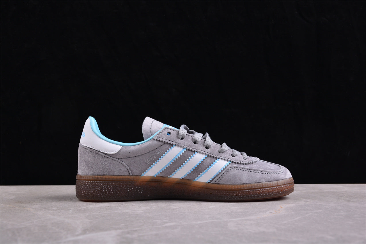 Handball Spezial gris medio, celeste claro y blanco