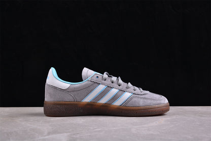 Handball Spezial gris medio, celeste claro y blanco