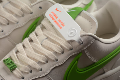 Air Force 1 07 SP  blanco y verde