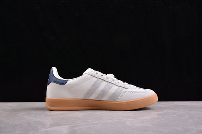 Gazelle blanco, gris y negro