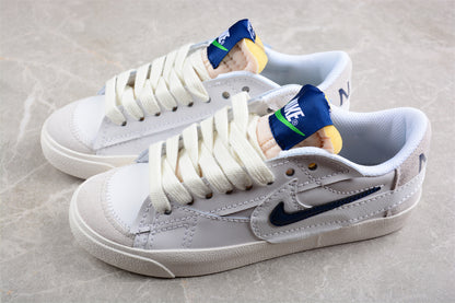 Blazer Low '77 blanco y navy