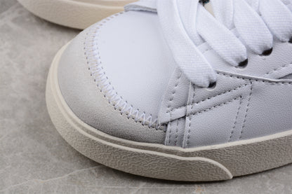 Blazer Low '77 blanco, verde y azul