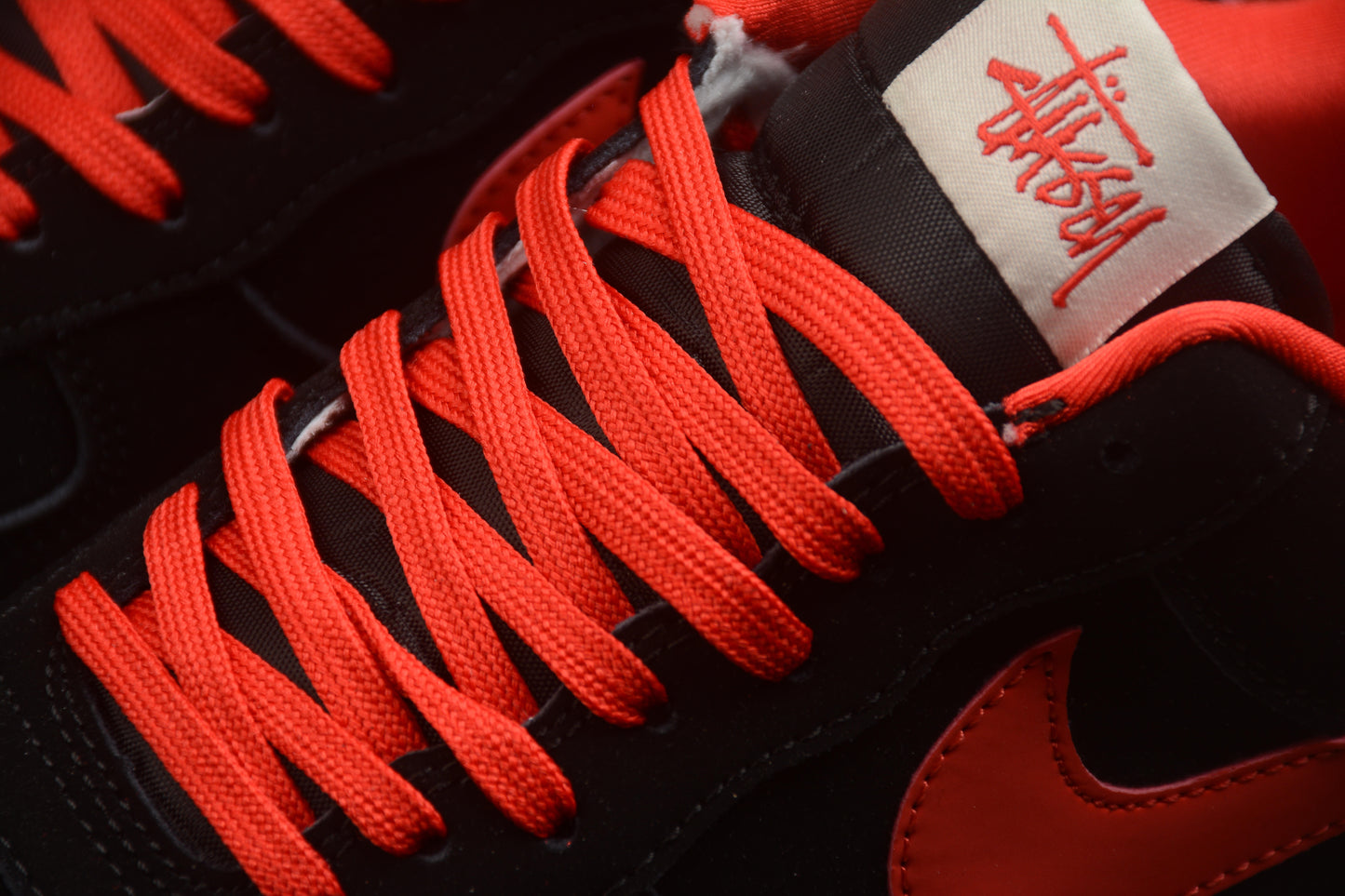 Air Force 1 Low negro y rojo