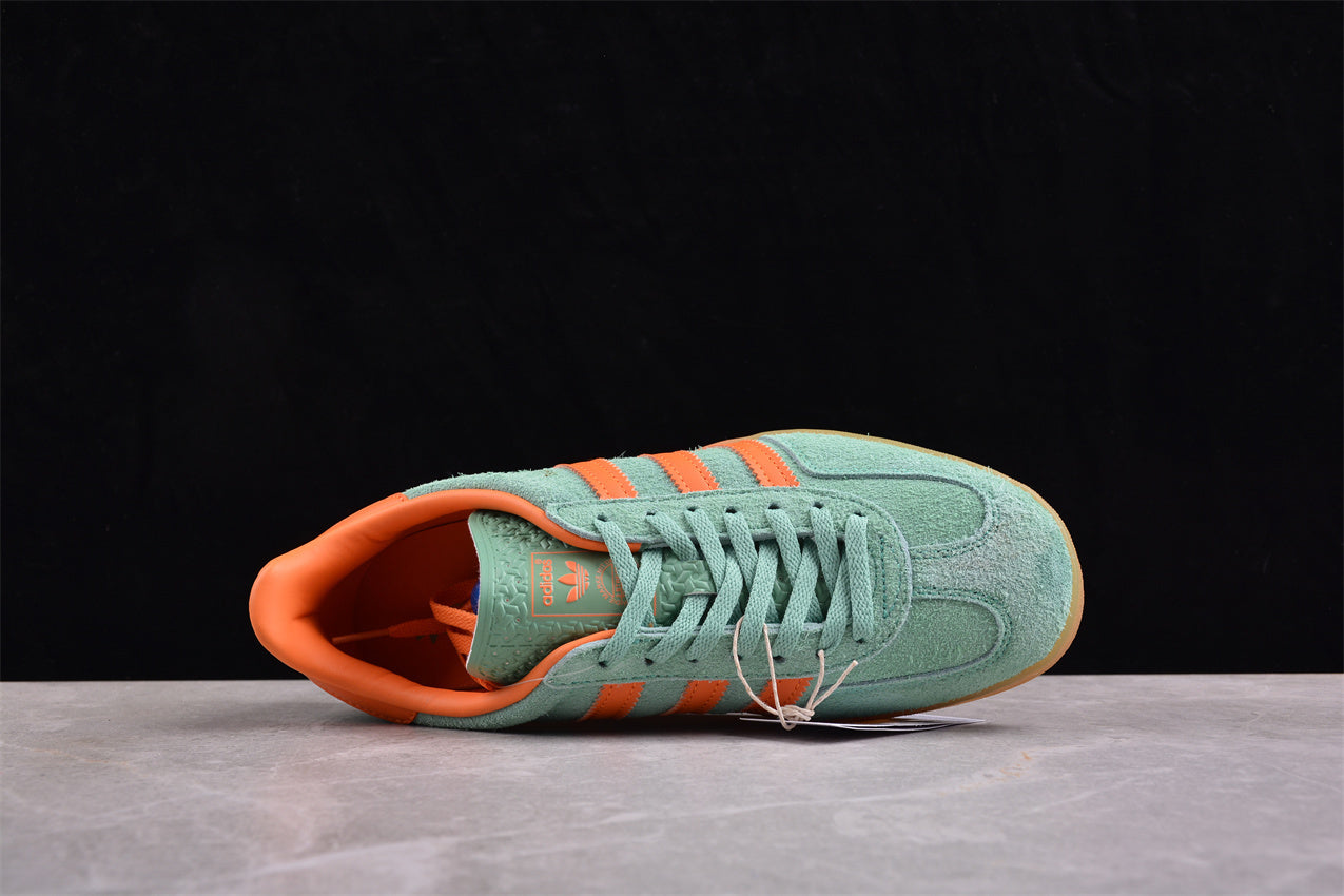 Gazelle verde y naranja