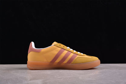 Gazelle amarillo y morado