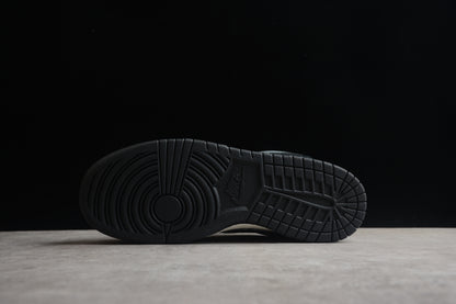 Dunk Low gris y off noir