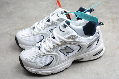 NB 530 blanco y azul marino