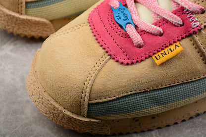 Cortez x Union LA beige, rojo y verde oliva